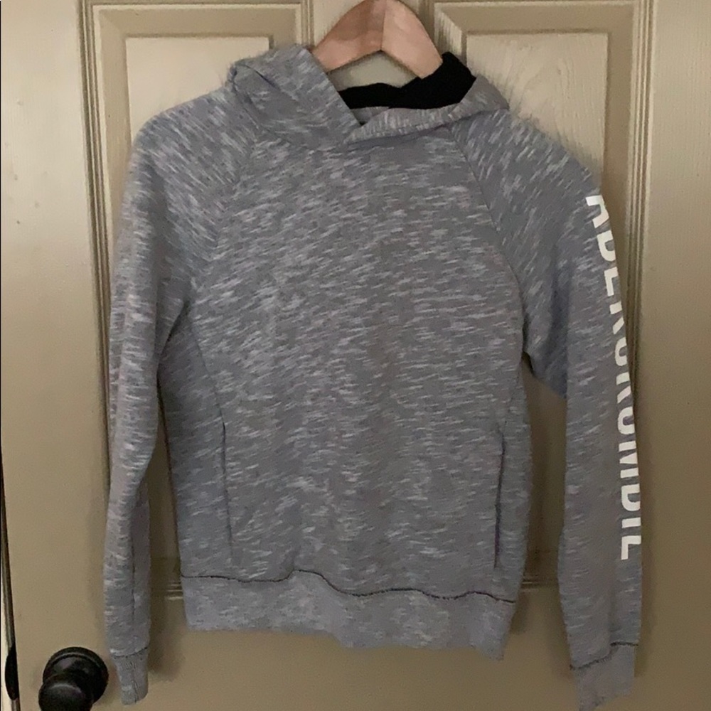 Boys size 11/12 Abercrombie quilted hoodie